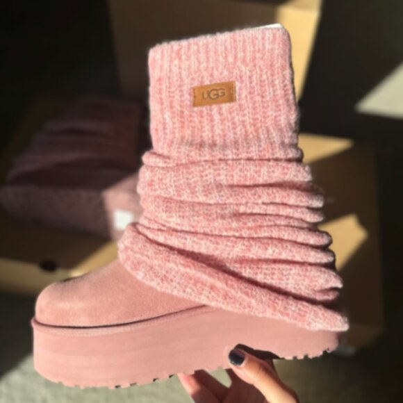 UGG Classic Mini Dipper Leg Warmer Boot - Picture 6 of 6